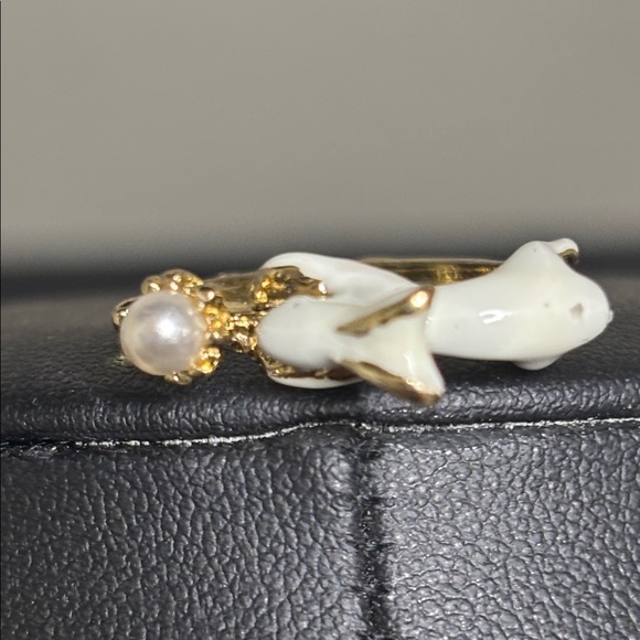 Enamel Bunny Rabbit Pearl Dainty Whinsical Cocktail Ring - Picture 3 of 5